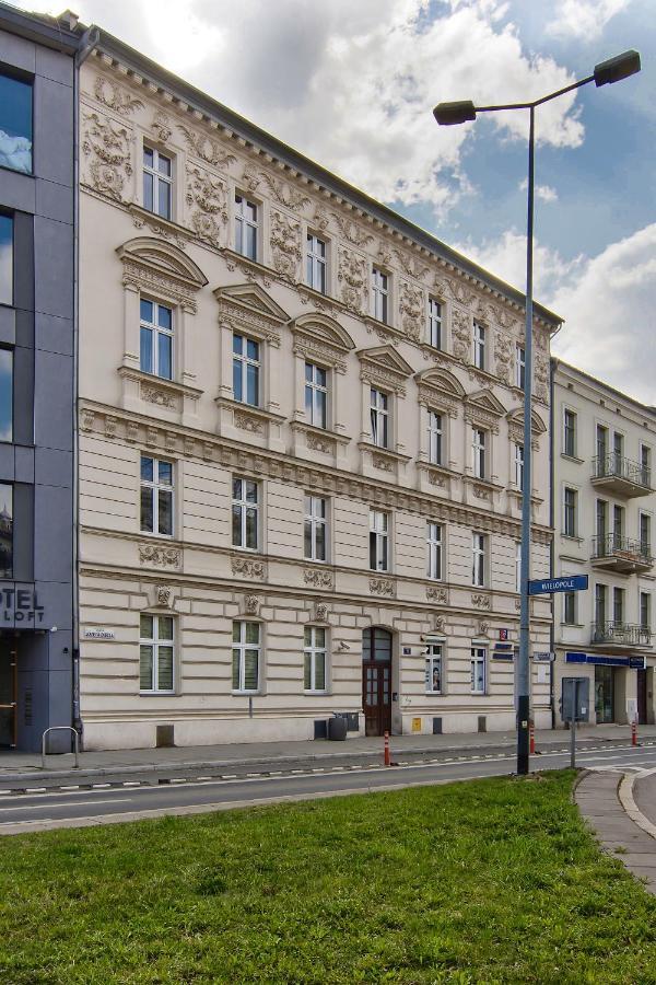 Apartament Czarny Z Jacuzzi Krasków Eksteriør bilde
